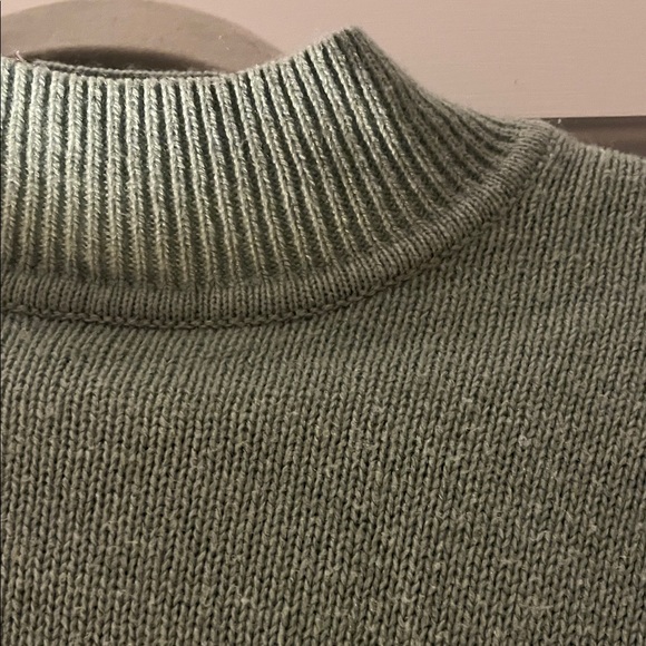 H&M Sage Green Turtleneck Sweater - Picture 3 of 6